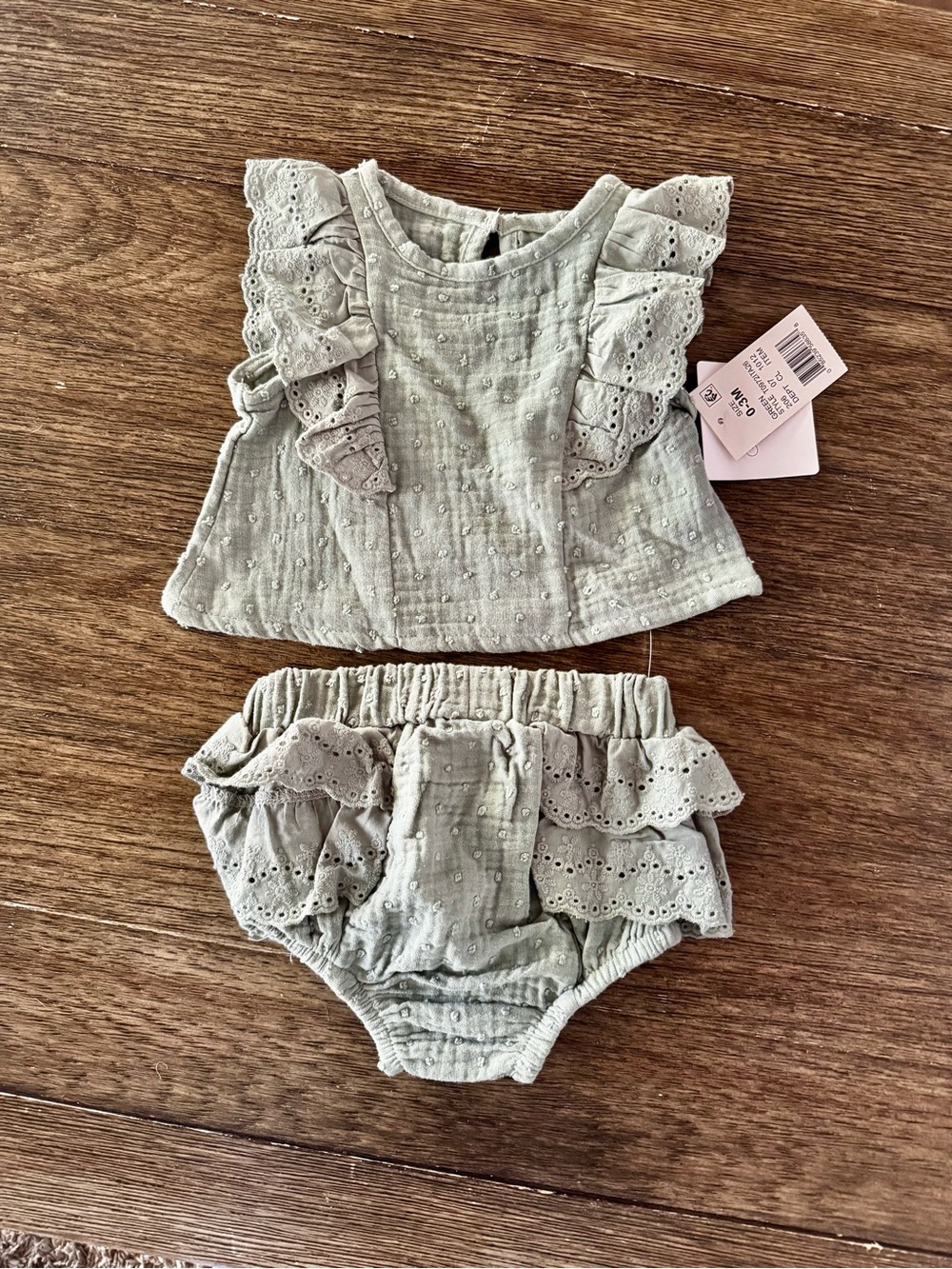 Grayson Mini Sage Green Ruffle Baby Two-Piece Set (0-3 Months) NWT